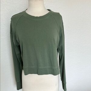 Women's Green Long Sleeve Crop Sweatshirt